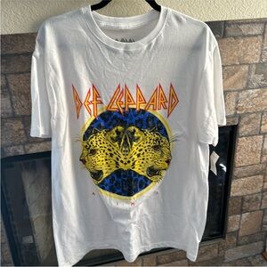 Def Leppard Women’s New Graphic T-Shirt